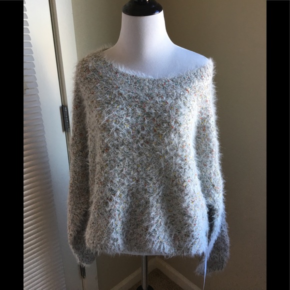 Forever 21 Sweaters - NWT Forever 21 Grey multi color sweater Size M